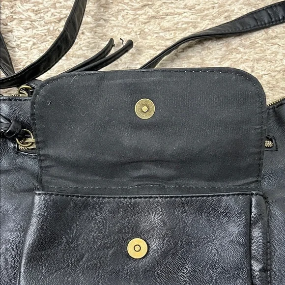 Stone & Co. Black Faux Leather Crossbody Shoulder Bag with Gold Hardware - Picture 3 of 11